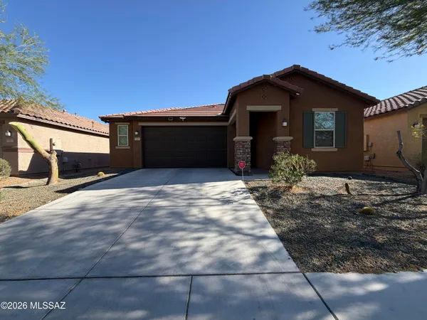 $1,900 | 11615 Boll Bloom Drive, Marana, AZ 85653