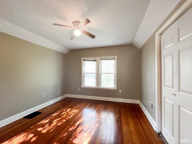 $2,850 | 1401 West Allen Street, Bloomington, IN 47403