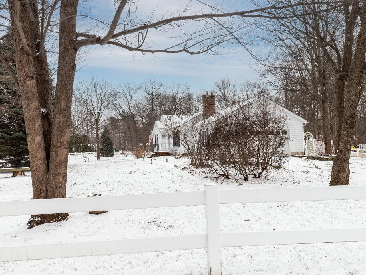 87 Robin Road Colchester, VT 05446 - Photo 43 of 48 Gallery Image 43