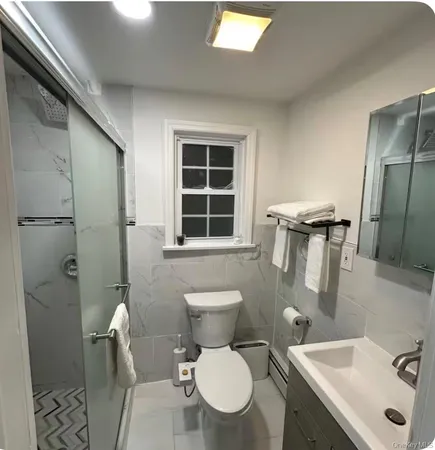 $1,199,000 | 40-09 23rd Avenue | Astoria