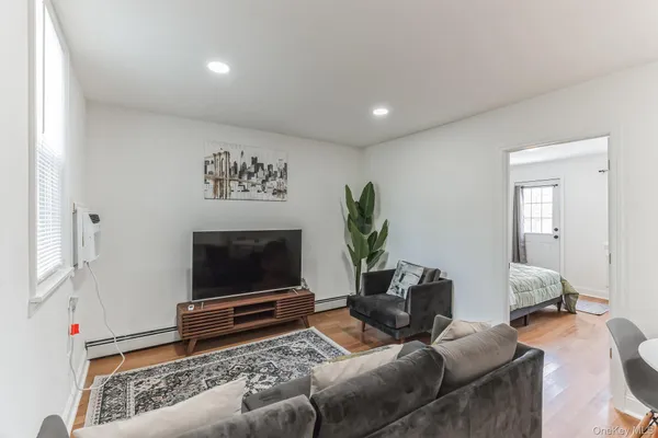 $1,199,000 | 40-09 23rd Avenue | Astoria