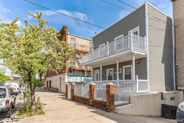 $1,199,000 | 40-09 23rd Avenue | Astoria