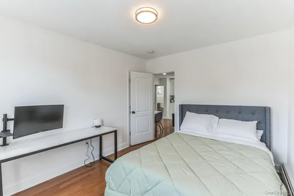 $1,199,000 | 40-09 23rd Avenue | Astoria