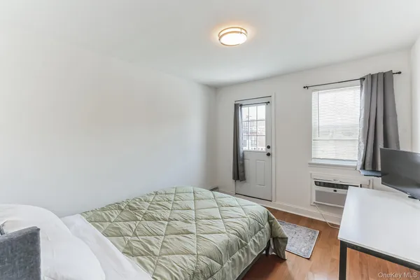 $1,199,000 | 40-09 23rd Avenue | Astoria