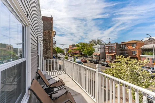 $1,199,000 | 40-09 23rd Avenue | Astoria