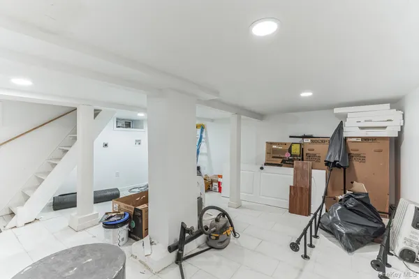 $1,199,000 | 40-09 23rd Avenue | Astoria