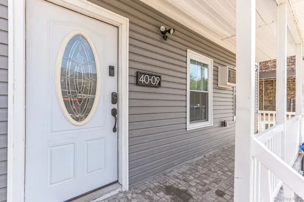 $1,199,000 | 40-09 23rd Avenue | Astoria