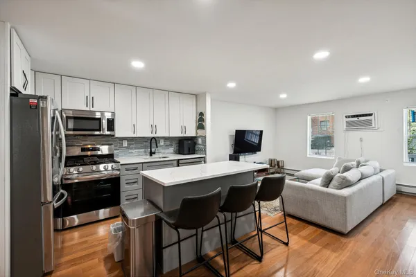 $1,199,000 | 40-09 23rd Avenue | Astoria