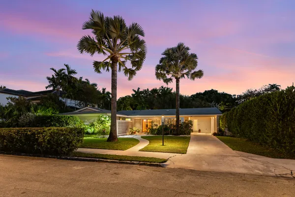 $2,100,000 | 1110 Johnson Street, Key West, FL 33040