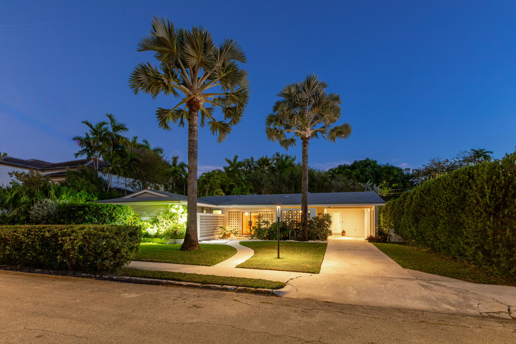 1110 Johnson Street Key West, FL 33040 - Photo 2 of 58 1110 JOHNSON ST WEB-54