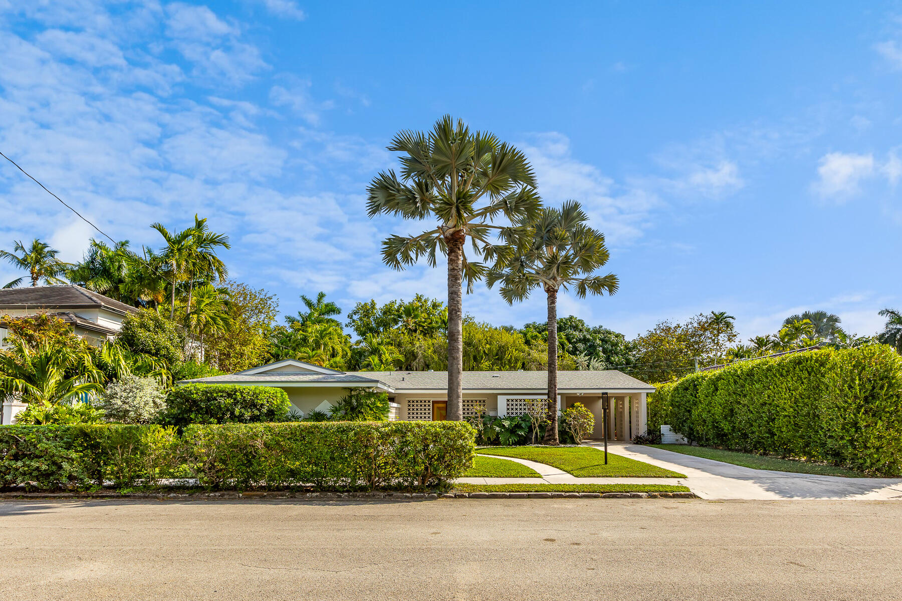 1110 Johnson Street Key West, FL 33040 - Photo 3 of 58 1110 JOHNSON ST WEB-2