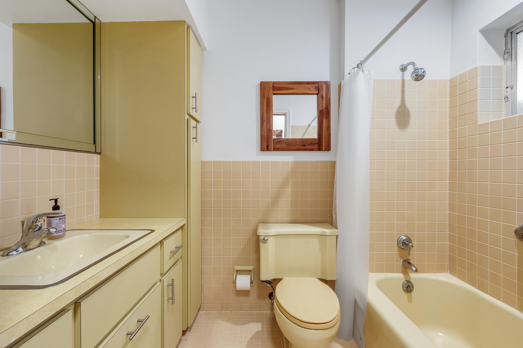 1110 Johnson Street Key West, FL 33040 - Photo 38 of 58 1110 JOHNSON ST WEB-34