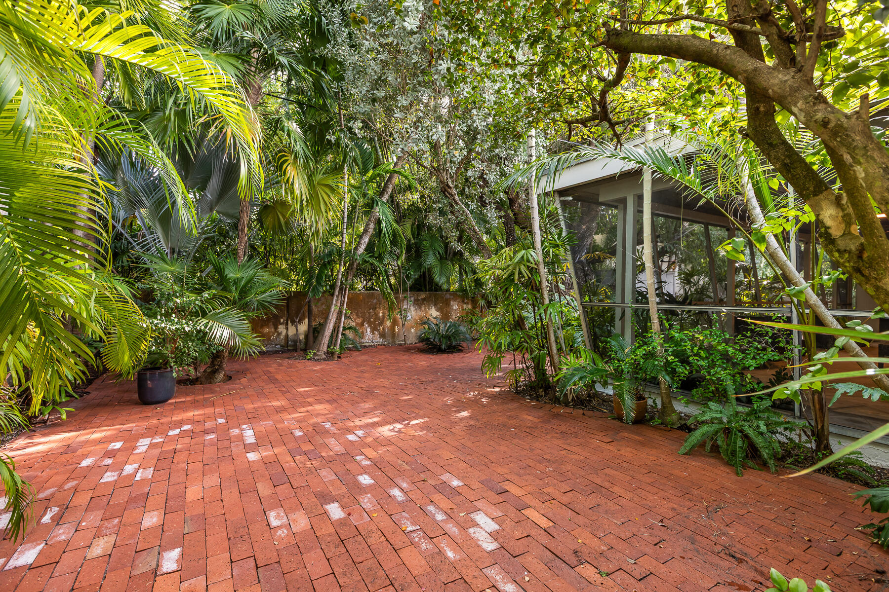 1110 Johnson Street Key West, FL 33040 - Photo 50 of 58 1110 JOHNSON ST WEB-47