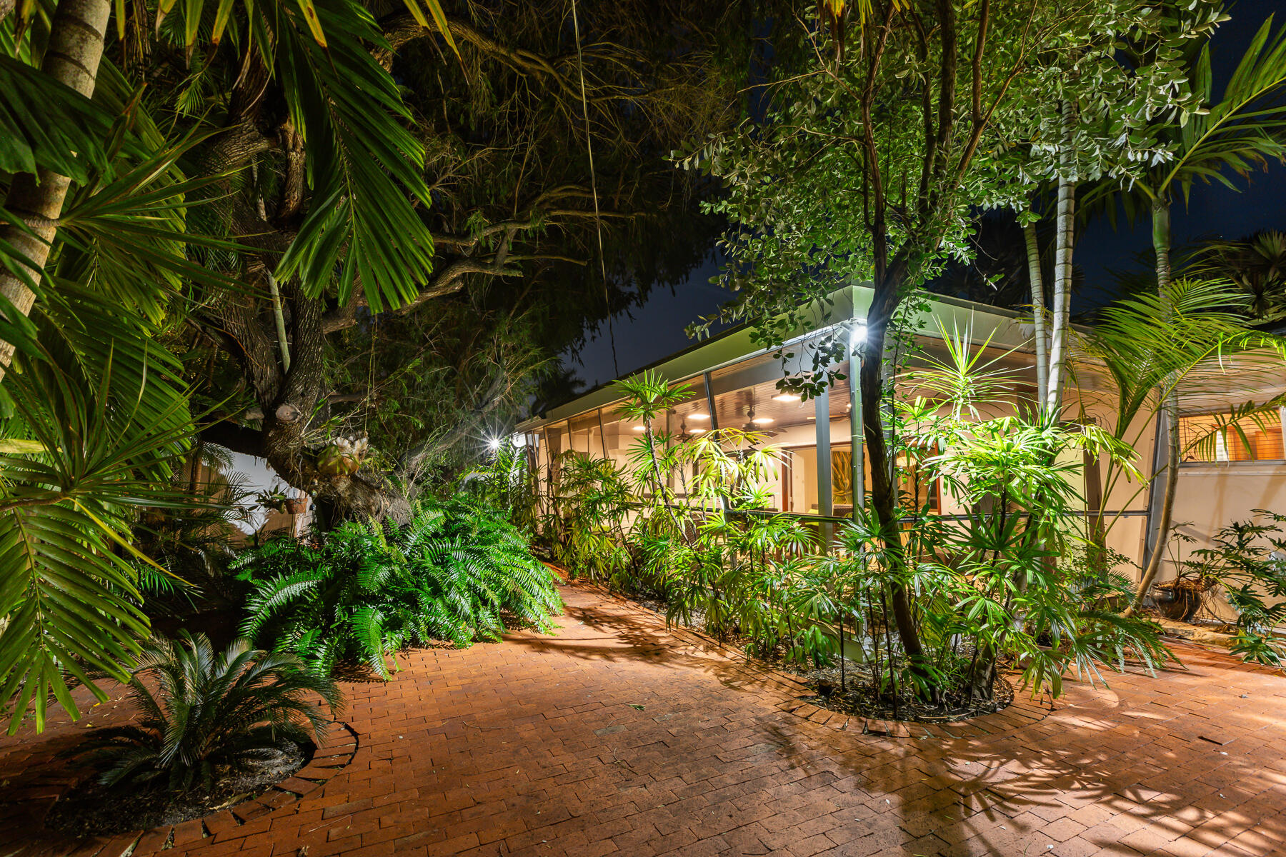 1110 Johnson Street Key West, FL 33040 - Photo 56 of 58 1110 JOHNSON ST WEB-61