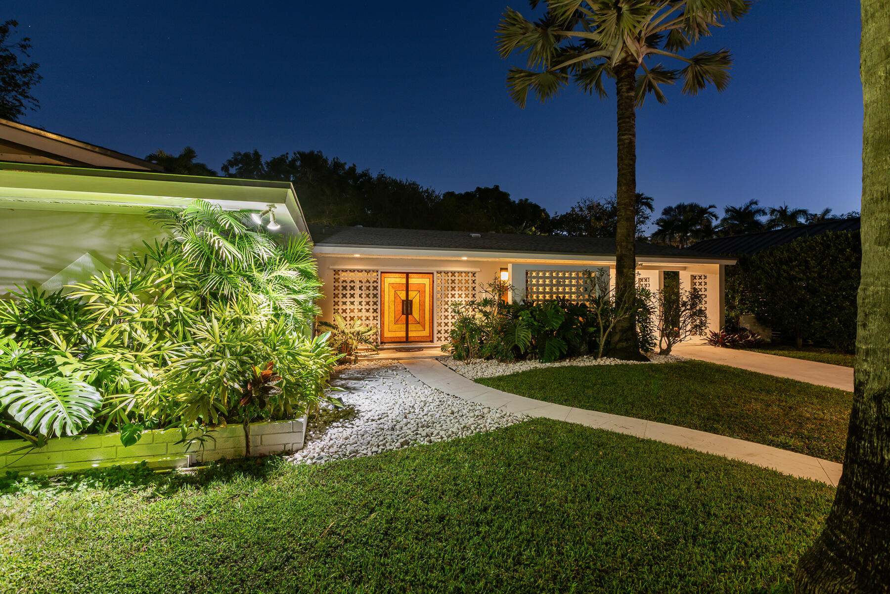 1110 Johnson Street Key West, FL 33040 - Photo 6 of 58 1110 JOHNSON ST WEB-56