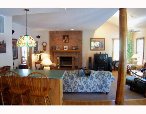 634 Hemlock Road Coraopolis, PA 15108 - Photo 4 of 16 Den/Family/Great Room.