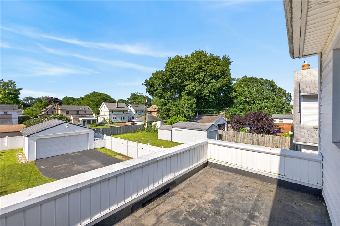 220 Barry Road Irondequoit, NY 14617 - Photo 24 of 34