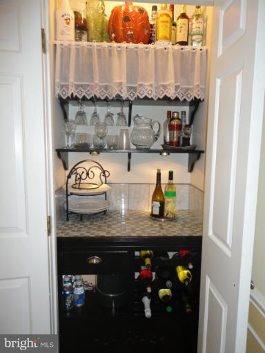 327 Red Pump Road Bel Air, MD 21014 - Photo 15 of 23 BUTLER'S PANTRY/BAR