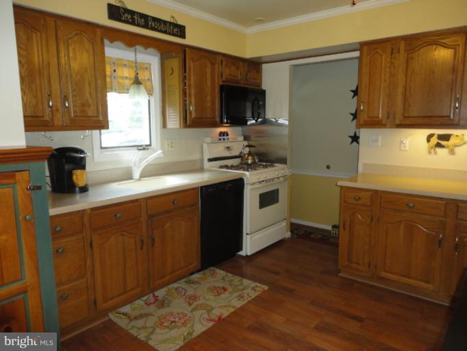 327 Red Pump Road Bel Air, MD 21014 - Photo 8 of 23 CORIAN COUNTERTOPS!