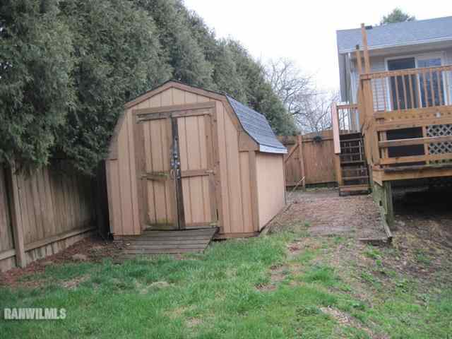 2120 Bedford Road Freeport, IL 61032 - Photo 11 of 12 Gallery Image 11