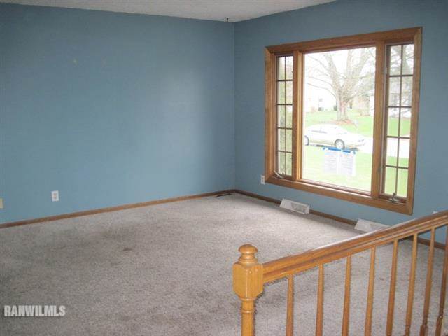 2120 Bedford Road Freeport, IL 61032 - Photo 2 of 12 Gallery Image 2