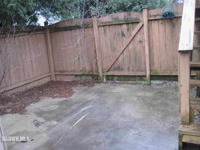 2120 Bedford Road Freeport, IL 61032 - Photo 10 of 12 Gallery Image 10