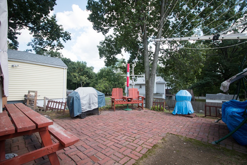 1679 Westover Road Chicopee, MA 01020 - Photo 5 of 19 Gallery Image 5