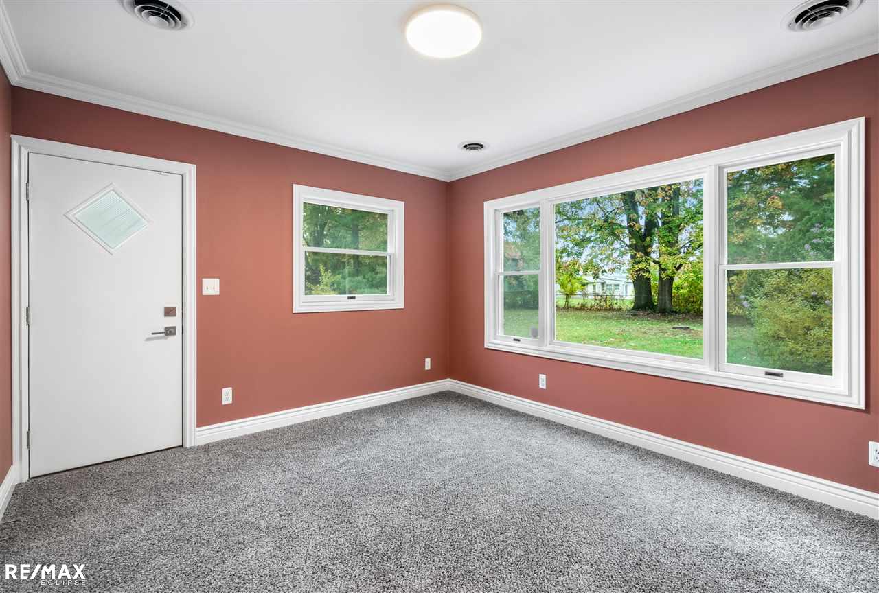 36698 Kelly Road Clinton Township, MI 48035 - Photo 17 of 31