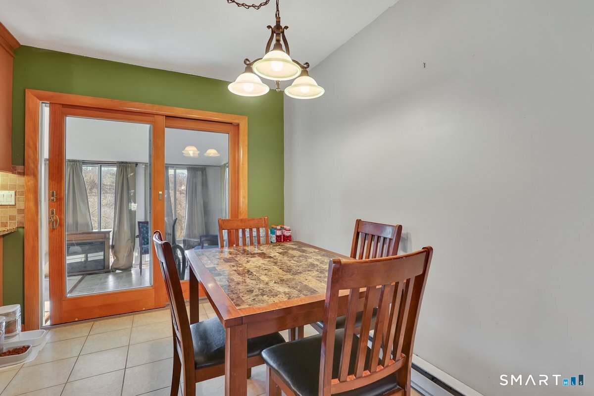 29 Franklin Avenue Watertown, CT 06779 - Photo 6 of 20