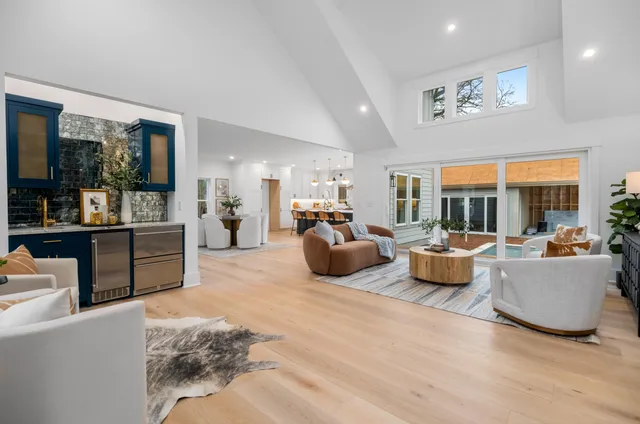 $3,200,000 | 1405 Heather Drive, Mount Pleasant, SC 29464