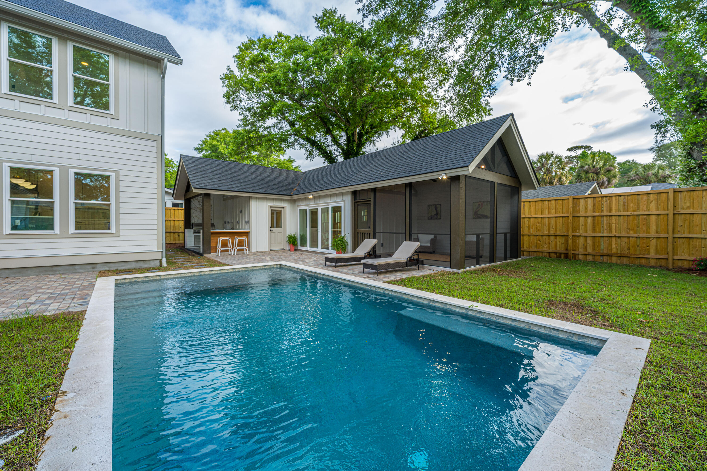 1405 Heather Drive Mount Pleasant, SC 29464 - Photo 12 of 103 1405HeatherDr066