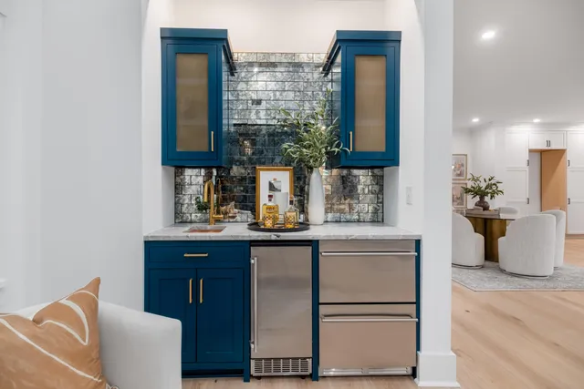 $3,200,000 | 1405 Heather Drive, Mount Pleasant, SC 29464