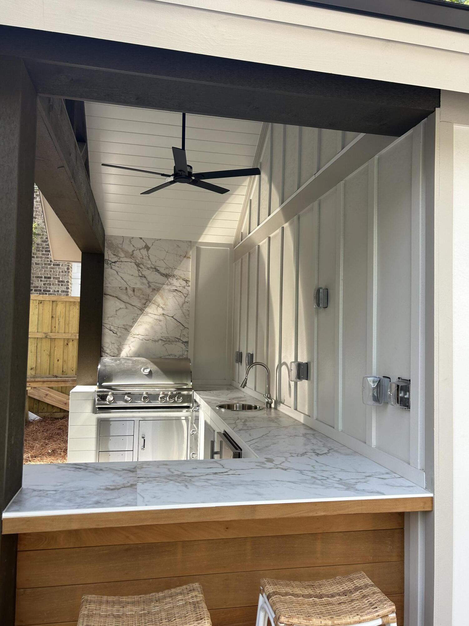 1405 Heather Drive Mount Pleasant, SC 29464 - Photo 21 of 103 Outdoor kitchen