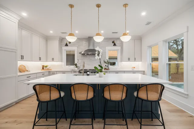 $3,200,000 | 1405 Heather Drive, Mount Pleasant, SC 29464