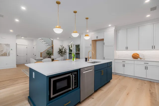 $3,200,000 | 1405 Heather Drive, Mount Pleasant, SC 29464