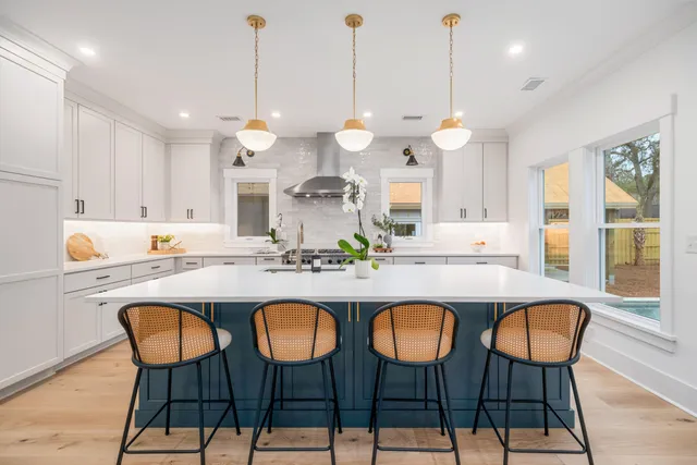 $3,200,000 | 1405 Heather Drive, Mount Pleasant, SC 29464