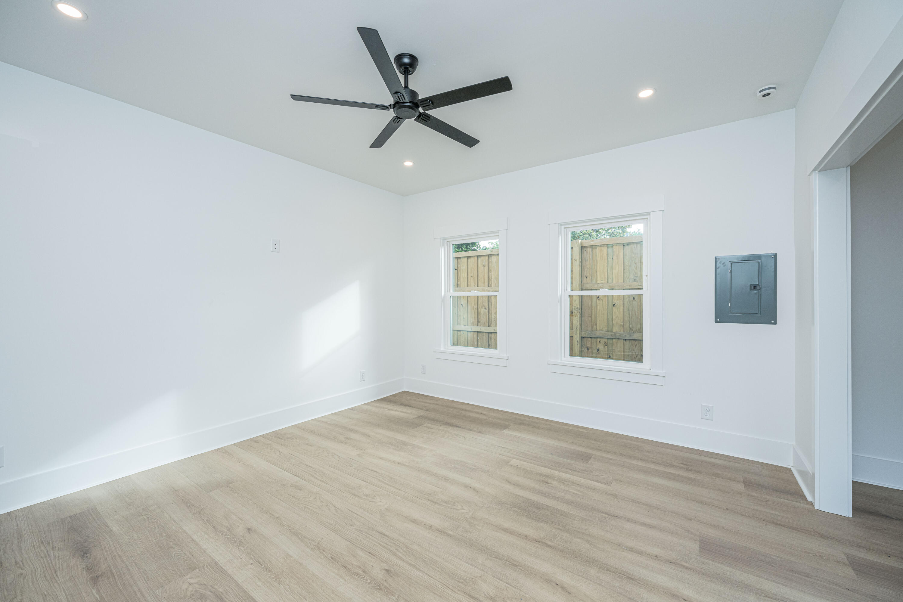 1405 Heather Drive Mount Pleasant, SC 29464 - Photo 35 of 103 1405HeatherDr075