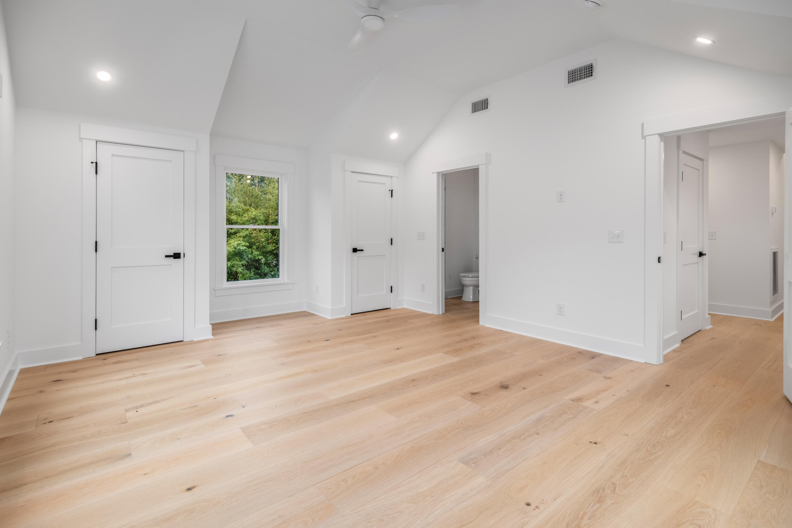 1405 Heather Drive Mount Pleasant, SC 29464 - Photo 49 of 69 1405 Heather Dr_Eterna_Media-63