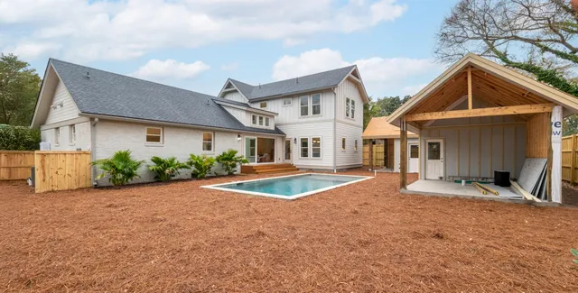 $3,200,000 | 1405 Heather Drive, Mount Pleasant, SC 29464