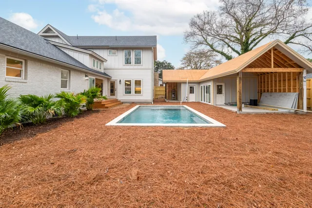 $3,200,000 | 1405 Heather Drive, Mount Pleasant, SC 29464