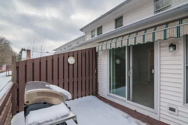 $359,900 | 13 Castle Hills Road, Unit B, Agawam, MA 01001