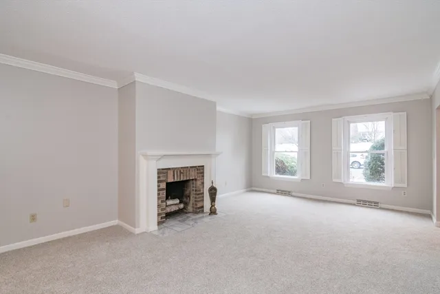 $359,900 | 13 Castle Hills Road, Unit B, Agawam, MA 01001