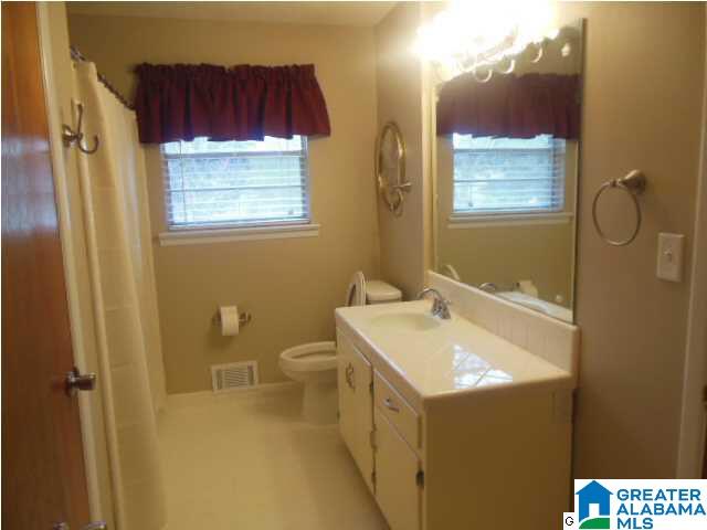 403 Clover Drive Adamsville, AL 35005 - Photo 6 of 21