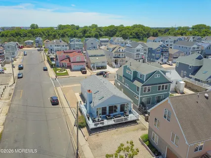 $4,000 | 207 4th Avenue, Manasquan, NJ 08736