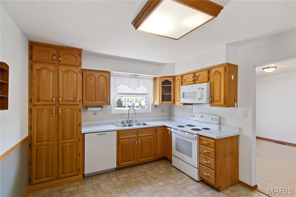 609 Valentine Street Festus, MO 63028 - Photo 4 of 20