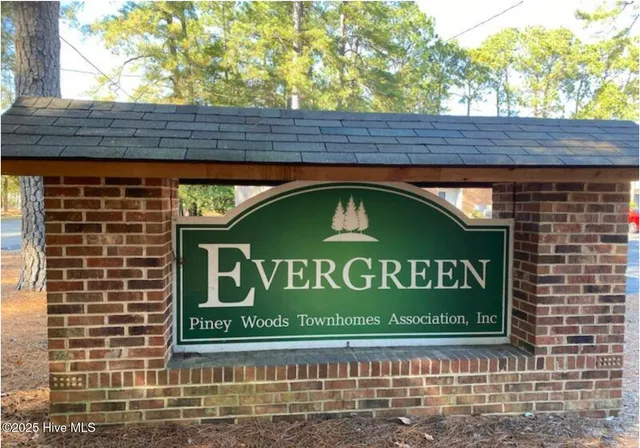 $1,850 | 365 West Illinois Avenue, Unit 24, Southern Pines, NC 28387