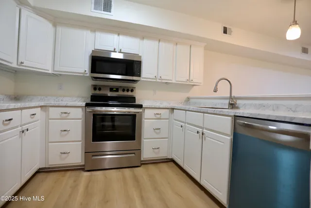 $1,850 | 365 West Illinois Avenue, Unit 24, Southern Pines, NC 28387