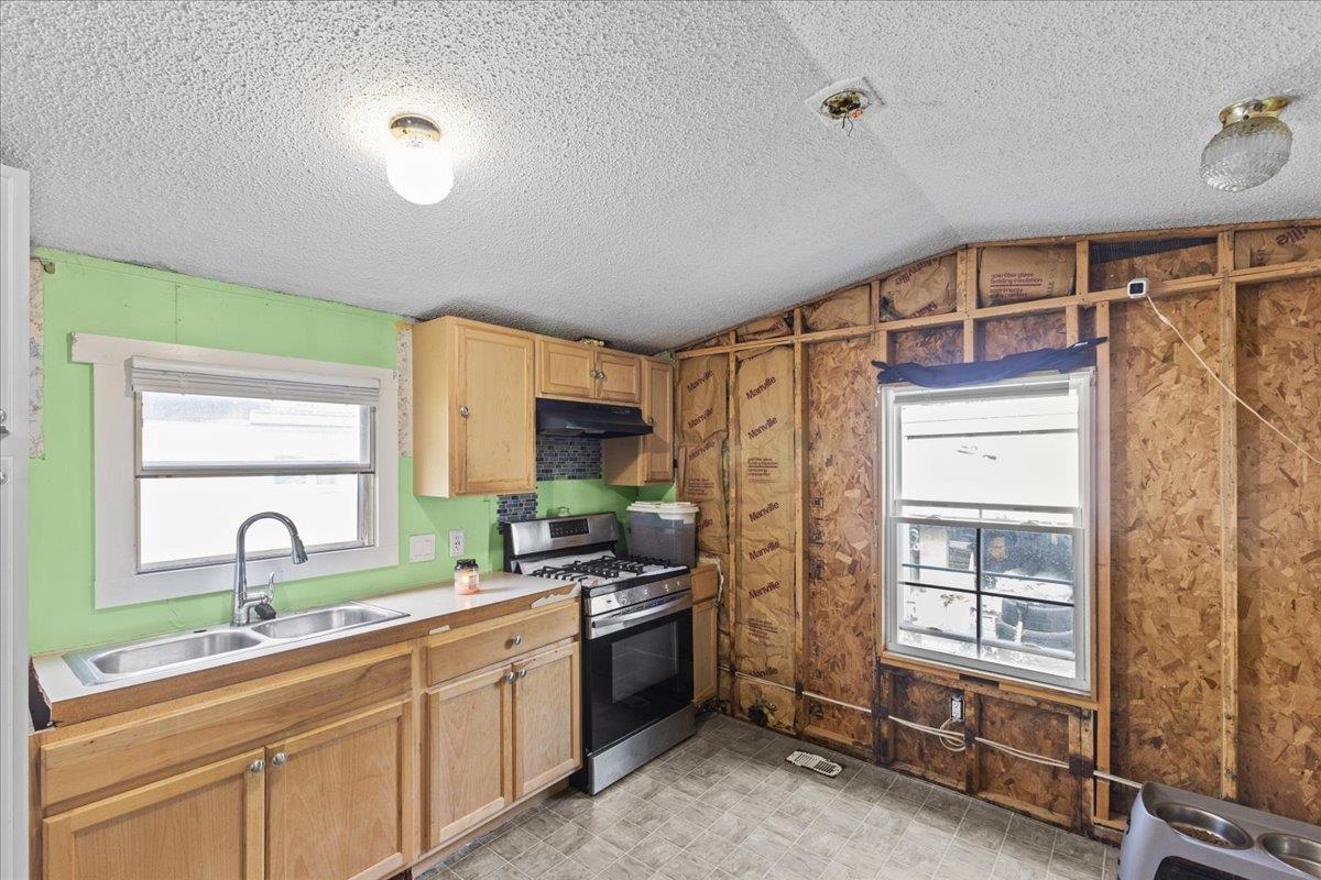 2109 N Road Hinesburg, VT 05461 - Photo 6 of 18