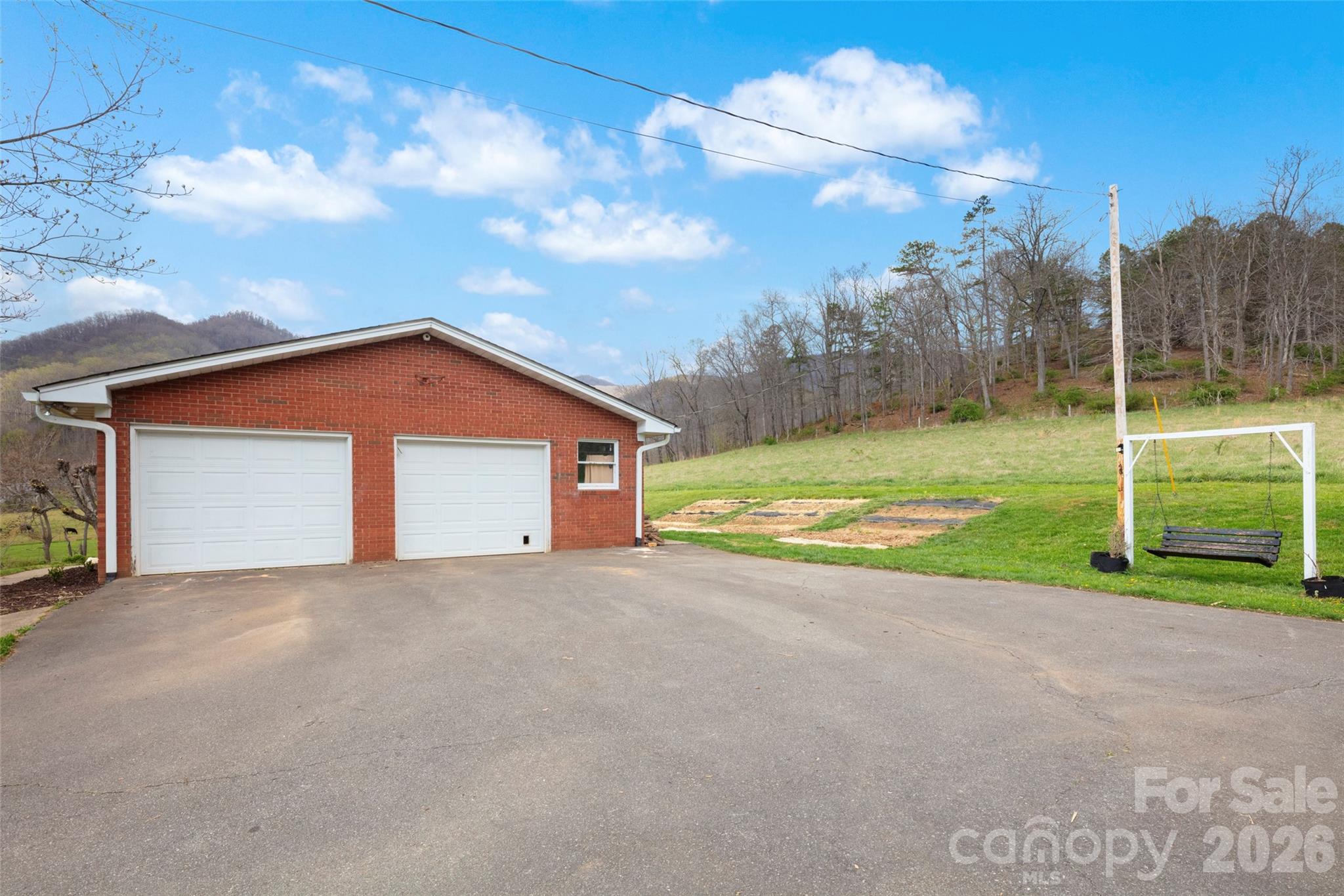 17 Boyd Cove Road Leicester, NC 28748 - Photo 3 of 40