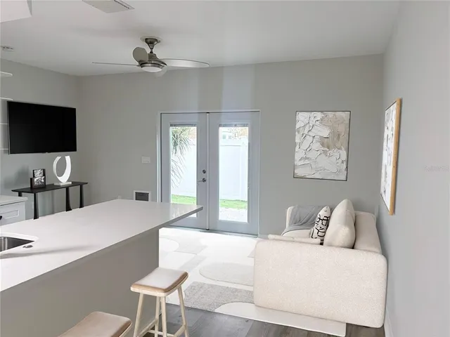 $275,000 | 4315 Tyler Circle North, St. Petersburg, FL 33709